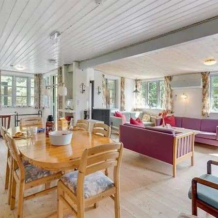 Сasa de vacaciones Sini - 300m From The Sea By Interhome